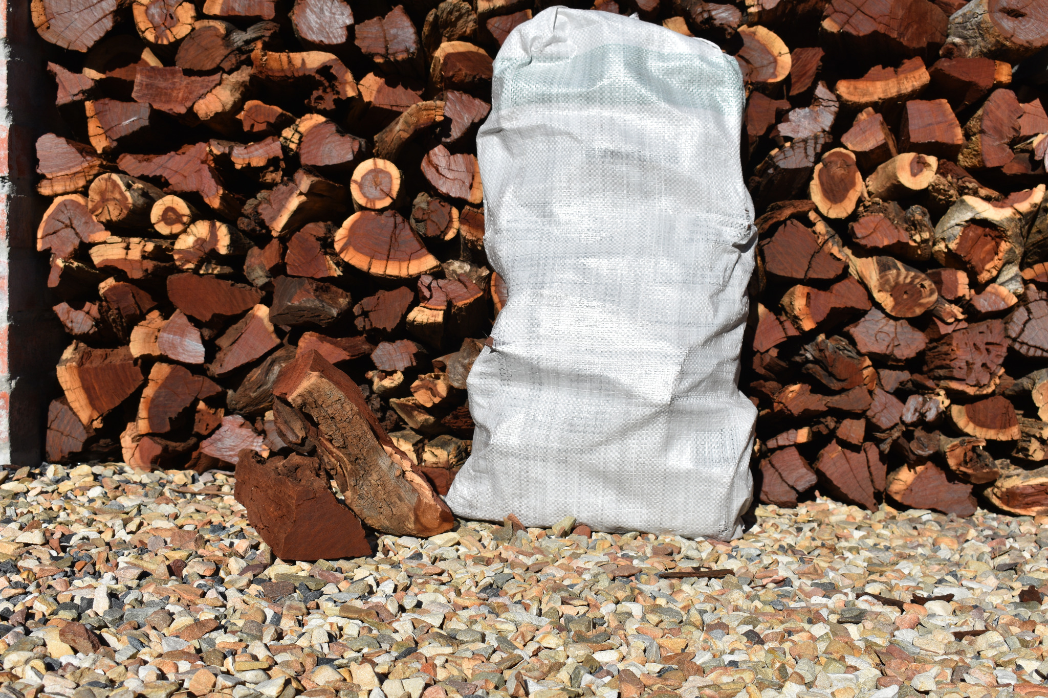 20kg Kameeldoring firewood bag